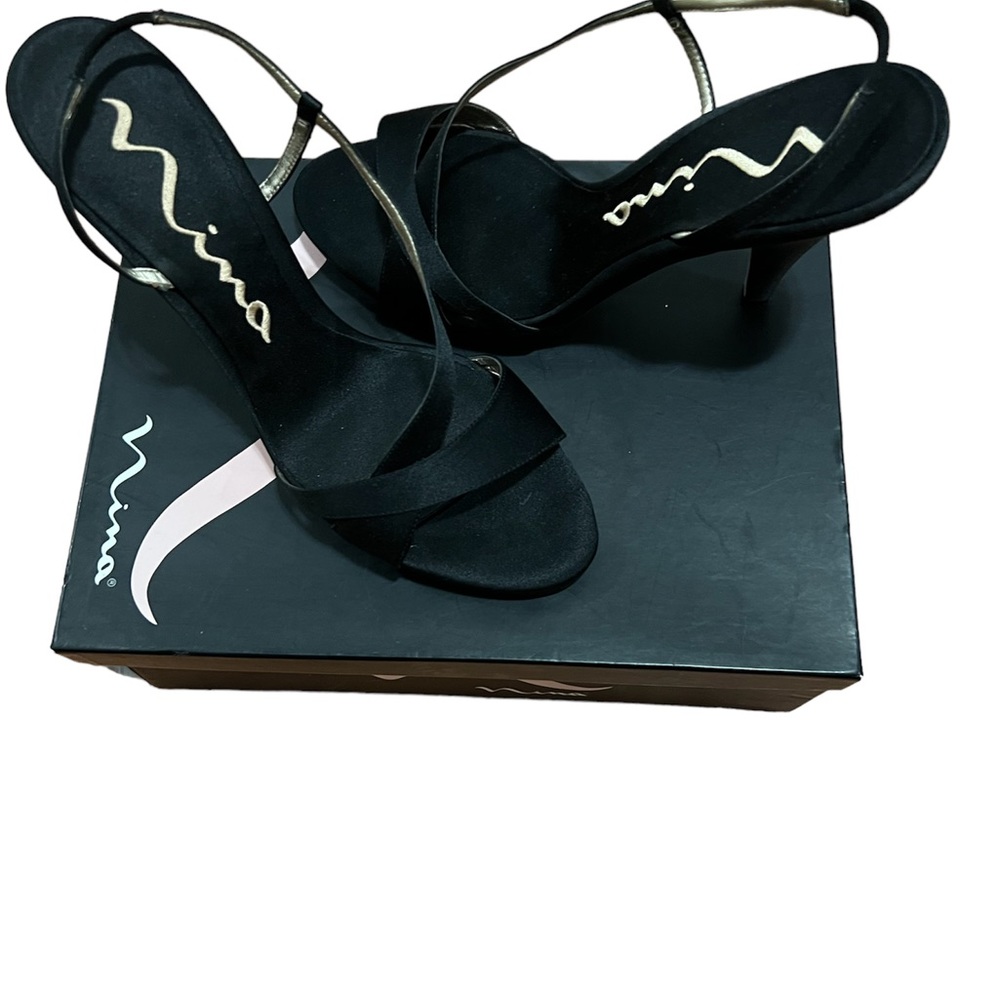 Nina Black Logan Luster Heels Sz 8